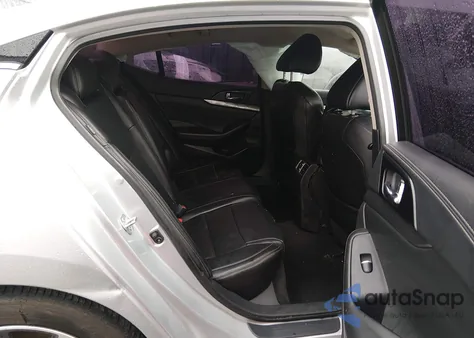 2020 Nissan Maxima Sv Xtronic Cvt z USA, uszkodzony, nr VIN 1N4AA6CV8LC361190